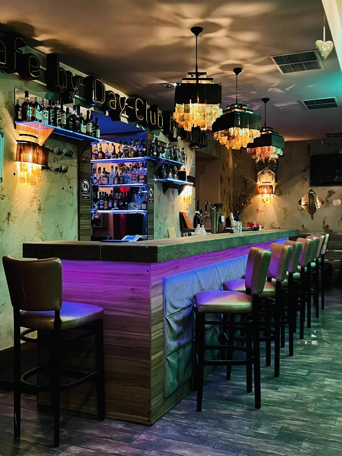 Marilyn Night Club